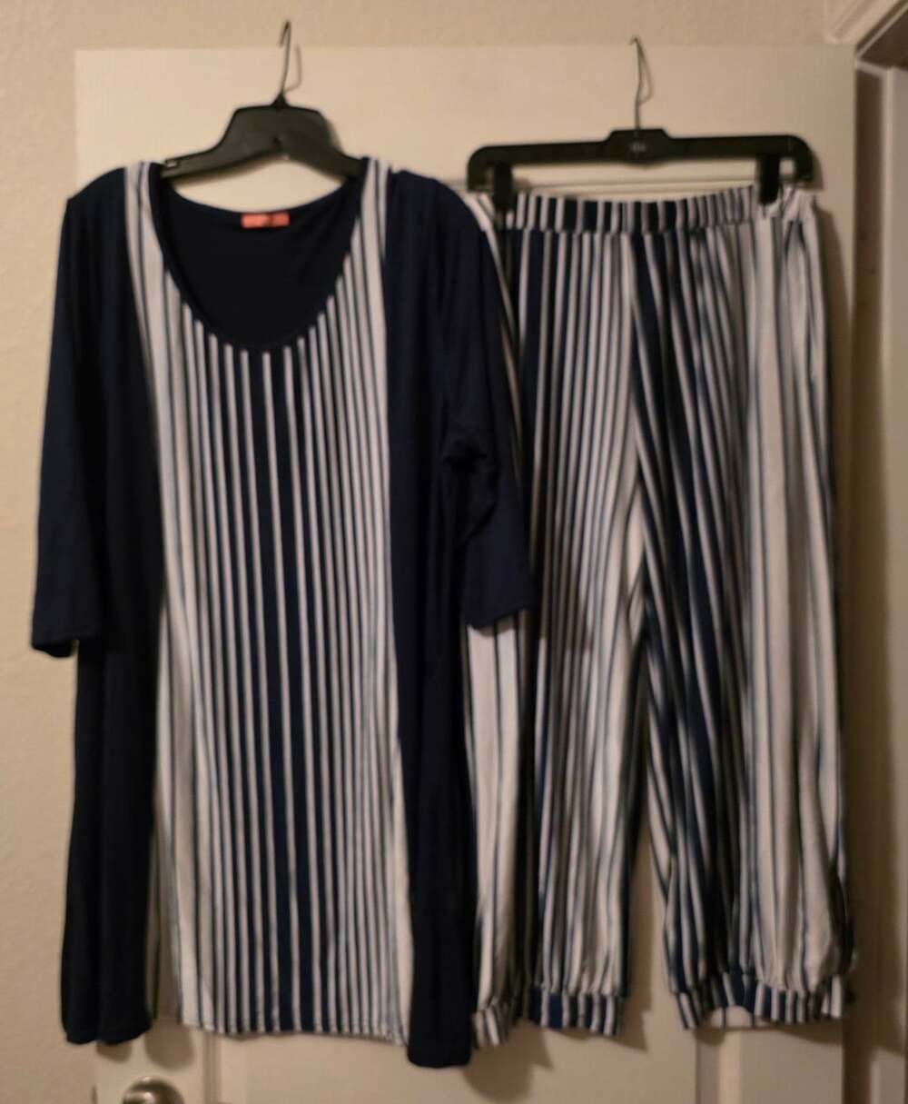 Simply Aster 4X Tunic And Harem Pant Set Black White Striped Outfit